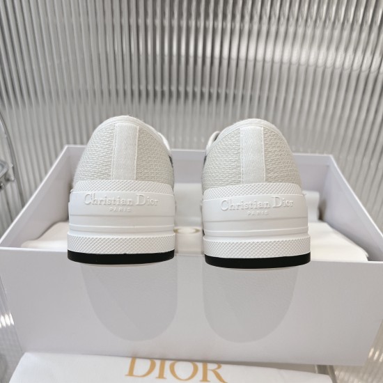 Walk n Dior Platform Sneaker