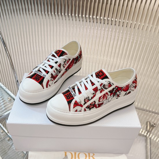 Walk n Dior Platform Sneaker