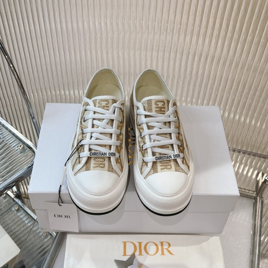 Walk n Dior Platform Sneaker