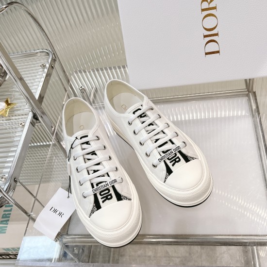 Walk n Dior Platform Sneaker