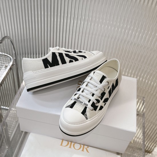 Walk n Dior Platform Sneaker