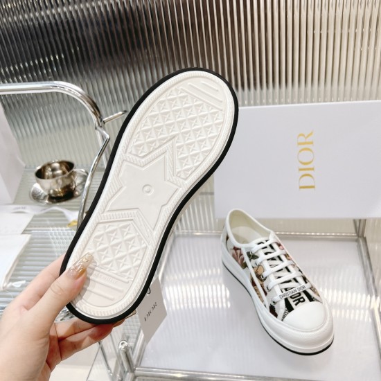 Walk n Dior Platform Sneaker