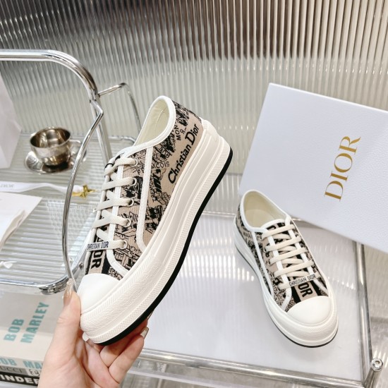 Walk n Dior Platform Sneaker