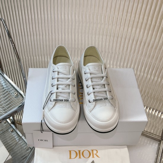 Walk n Dior Platform Sneaker