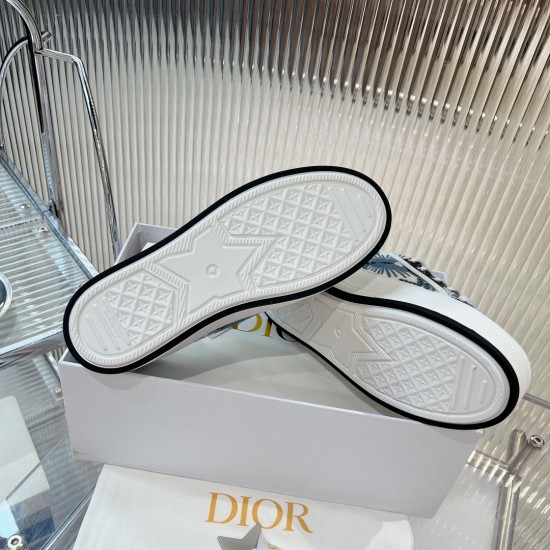 Walk n Dior Platform Sneaker