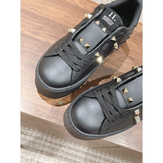 Valentino Sneakers