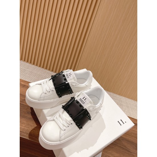 Valentino Sneakers