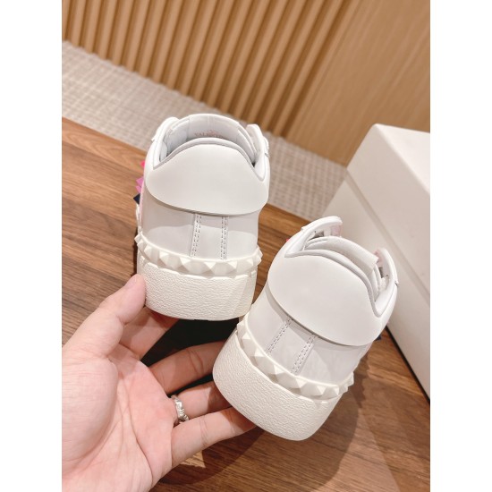 Valentino Sneakers