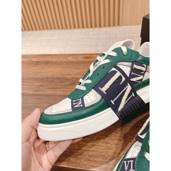 Valentino Sneakers