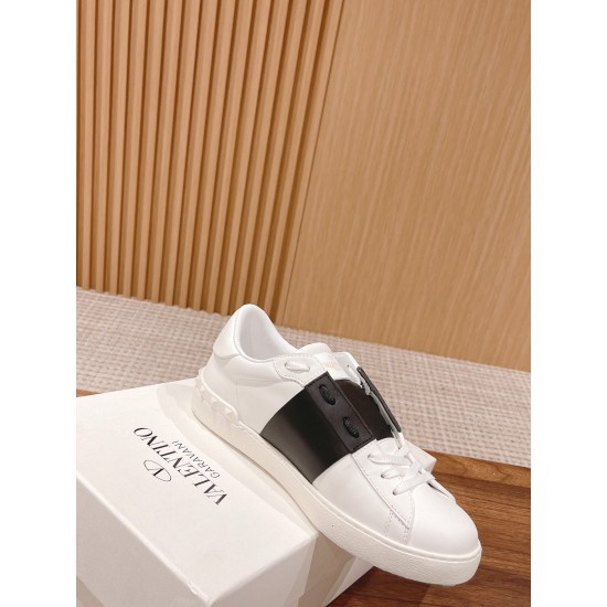 Valentino Sneakers