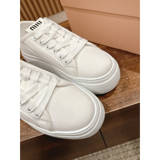 MiuMiu Sneakers