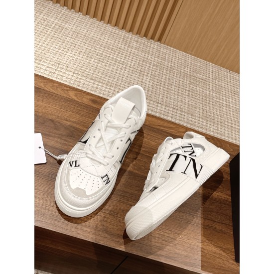 Valentino Sneakers