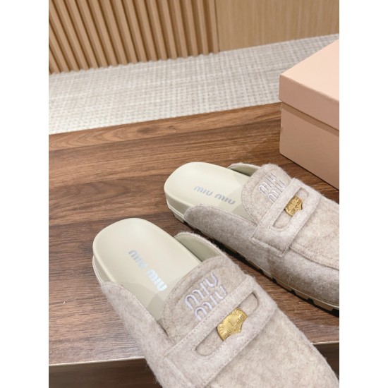 MiuMiu slippers