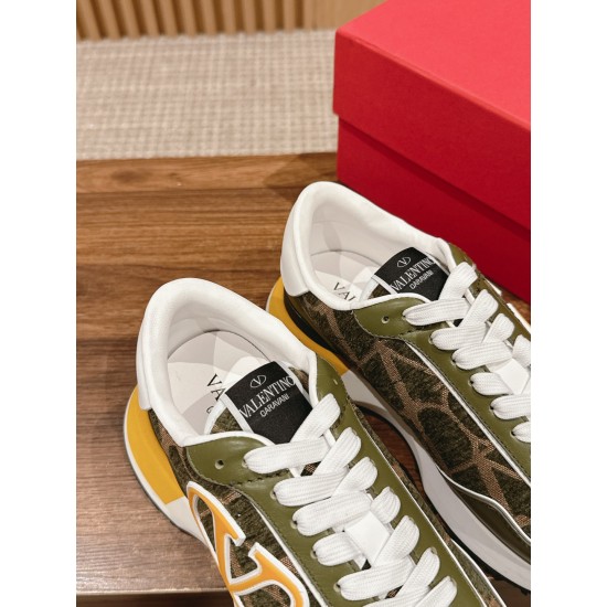 Valentino Sneakers