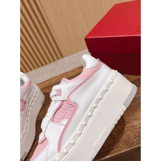 Valentino Sneakers