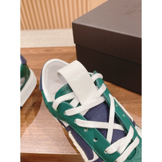 Valentino Sneakers