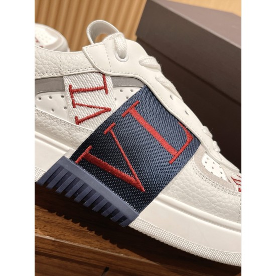 Valentino Sneakers