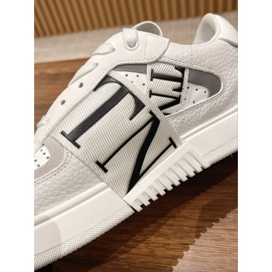 Valentino Sneakers