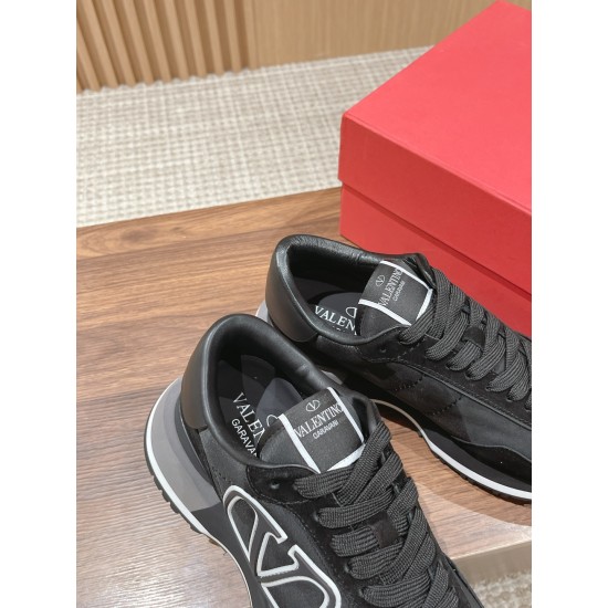 Valentino Sneakers