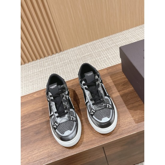 Valentino Sneakers