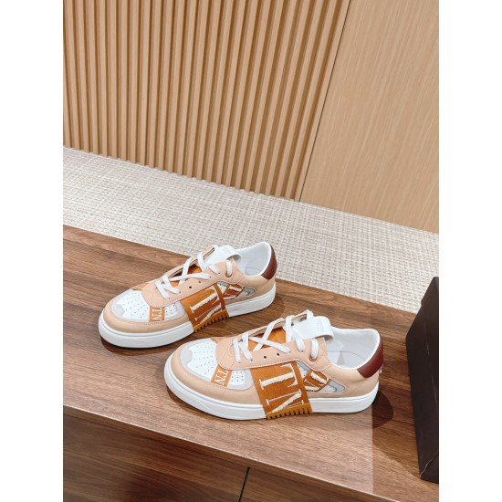 Valentino Sneakers