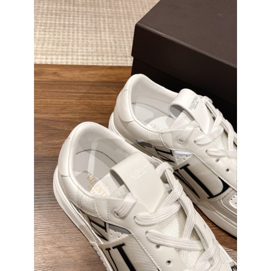 Valentino Sneakers