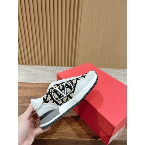 Valentino Sneakers