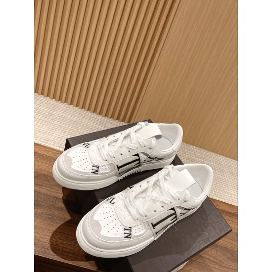 Valentino Sneakers