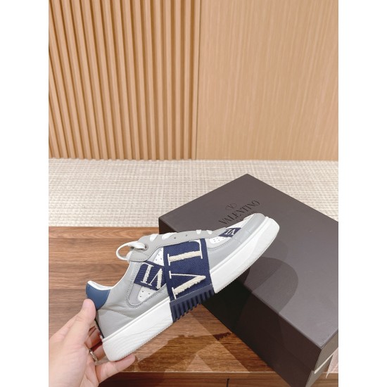 Valentino Sneakers