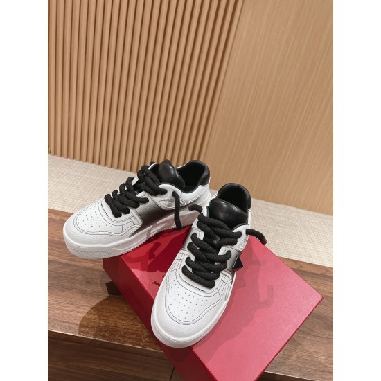 Valentino Sneakers