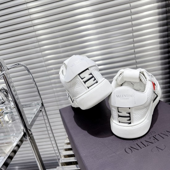 Valentino Sneakers