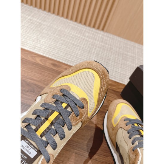 Valentino Sneakers