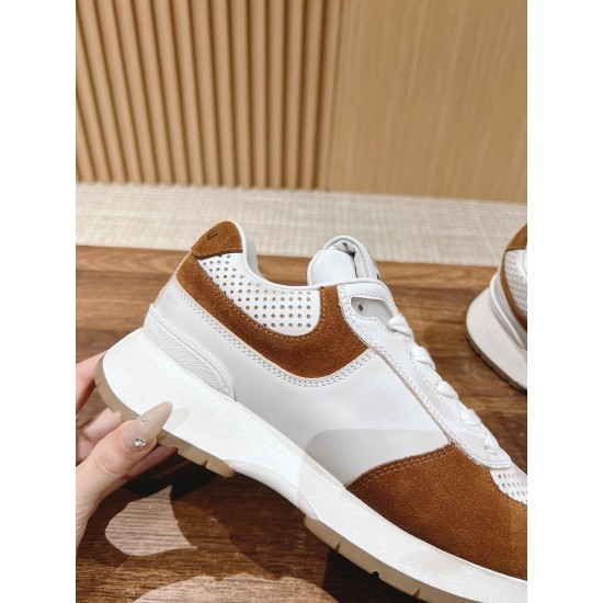 MiuMiu Sneakers