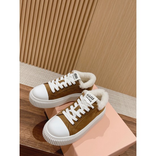 MiuMiu Sneakers