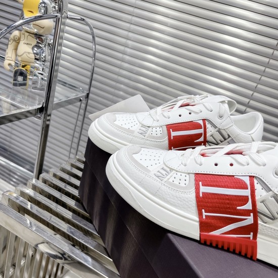 Valentino Sneakers