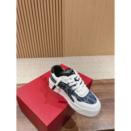 Valentino Sneakers