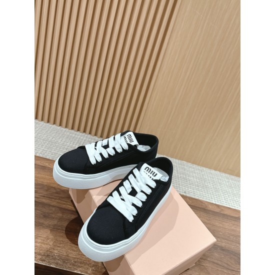 MiuMiu Sneakers