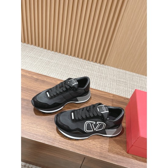 Valentino Sneakers