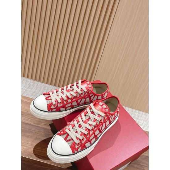 Valentino Sneakers