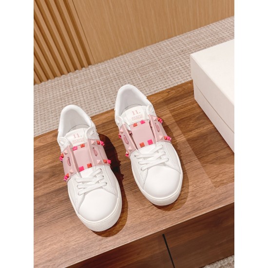 Valentino Sneakers