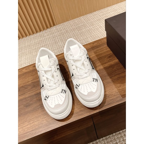 Valentino Sneakers