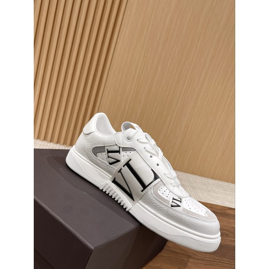 Valentino Sneakers