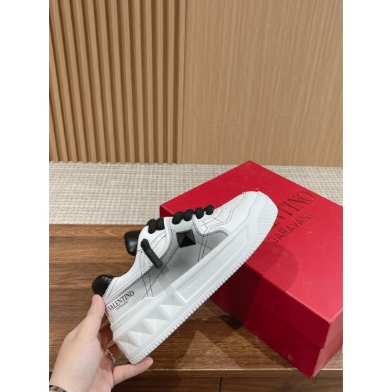 Valentino Sneakers