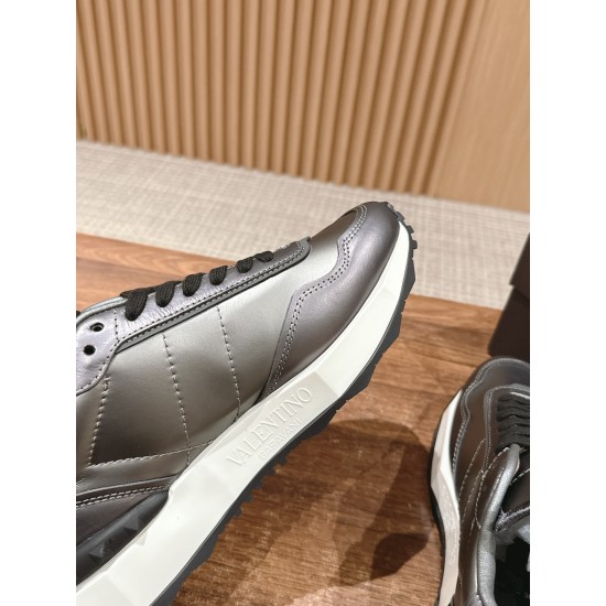 Valentino Sneakers