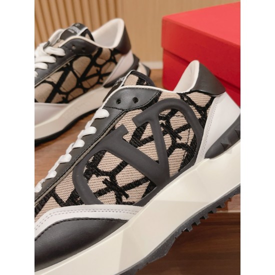 Valentino Sneakers