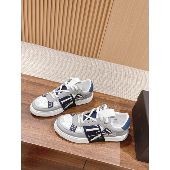 Valentino Sneakers