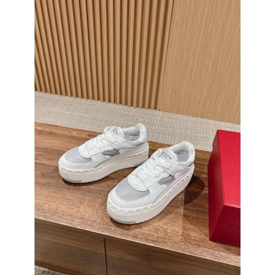 Valentino Sneakers