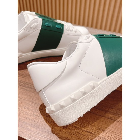 Valentino Sneakers