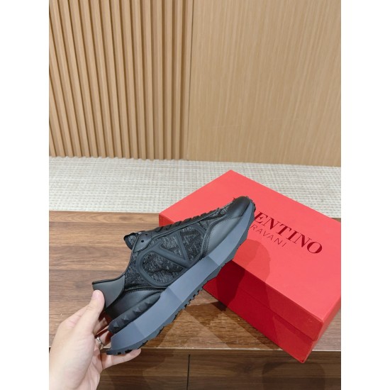 Valentino Sneakers