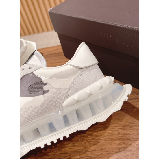 Valentino Sneakers